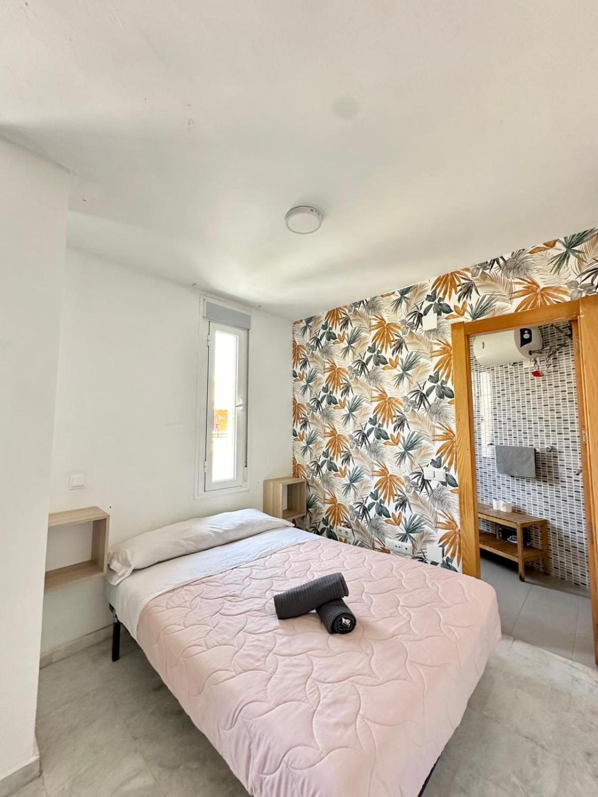 Apartamentos Playa Misericordias Malaga Ngoại thất bức ảnh